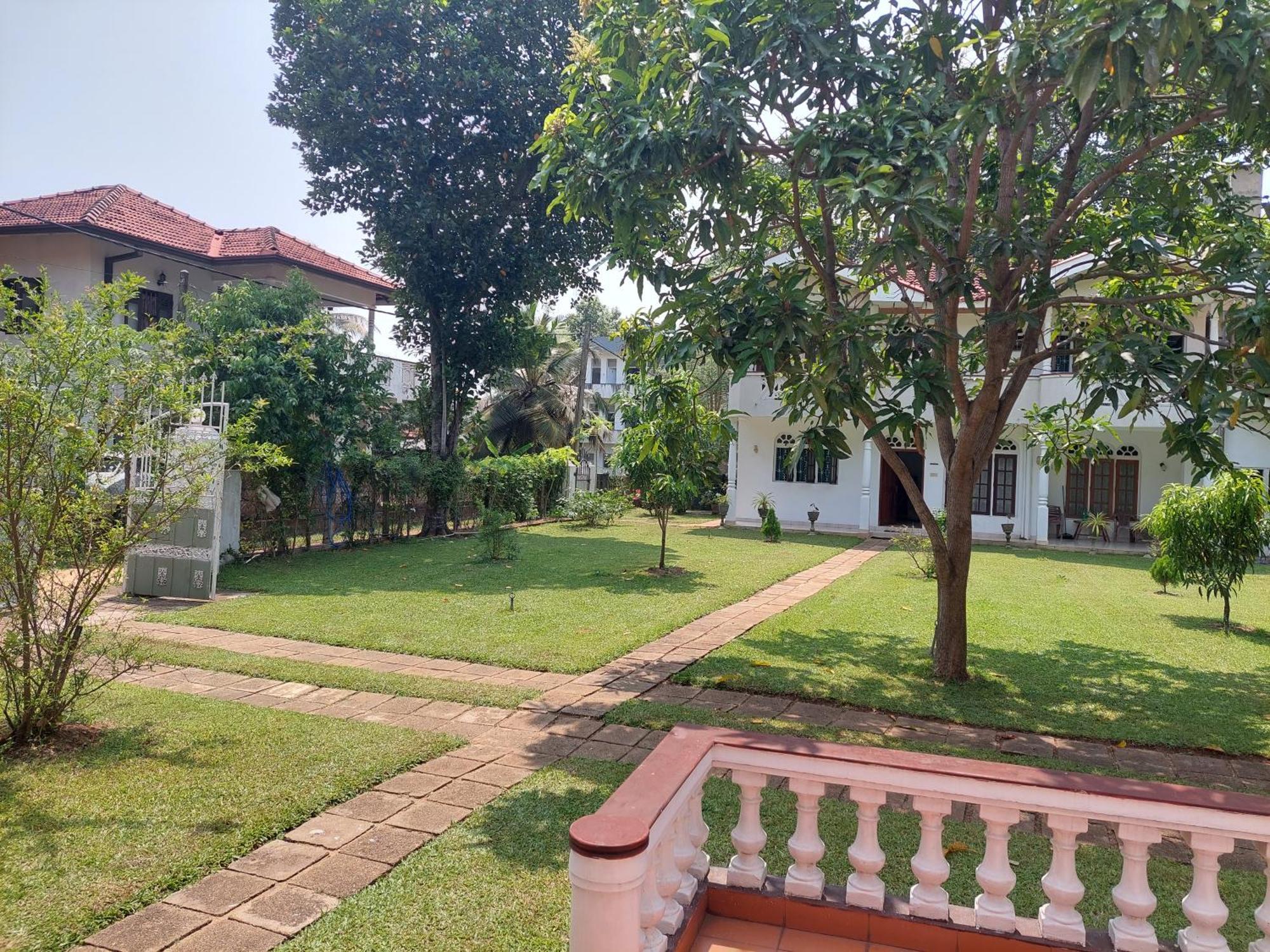 Gudsmith Home Негомбо Екстер'єр фото